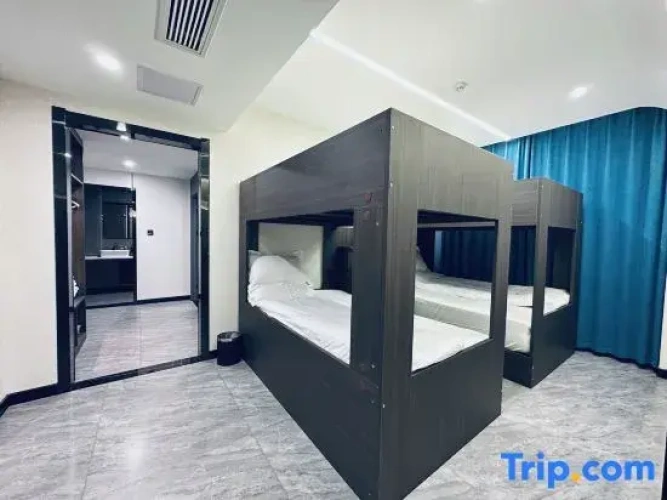 Standard Quintuple room