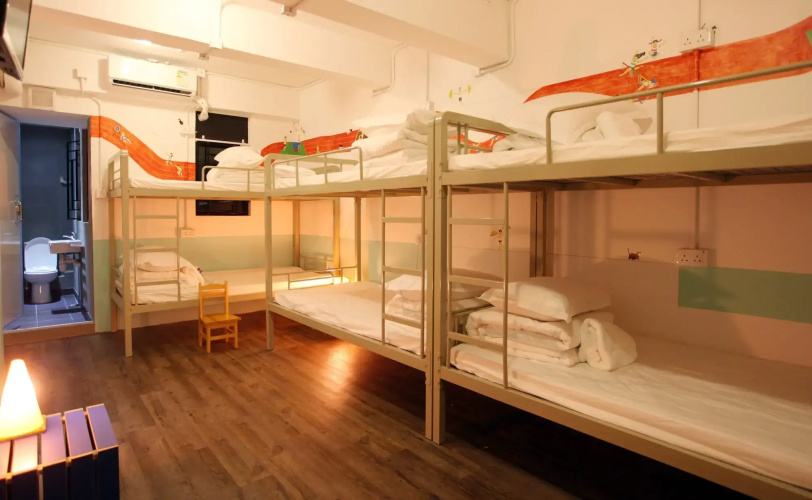 Hop Inn - Hostel