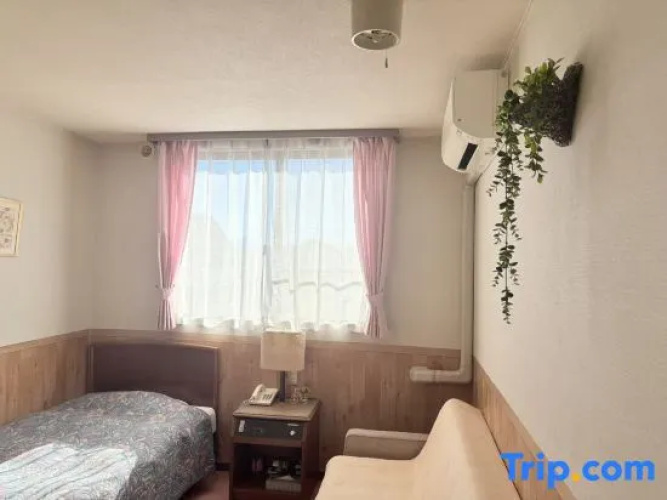 Saku Hotel   Onsen (Hot Spring)