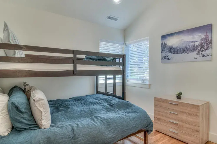 Kinglet Road 24