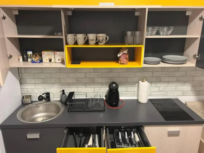 1-Beadroom Apartment with free parking