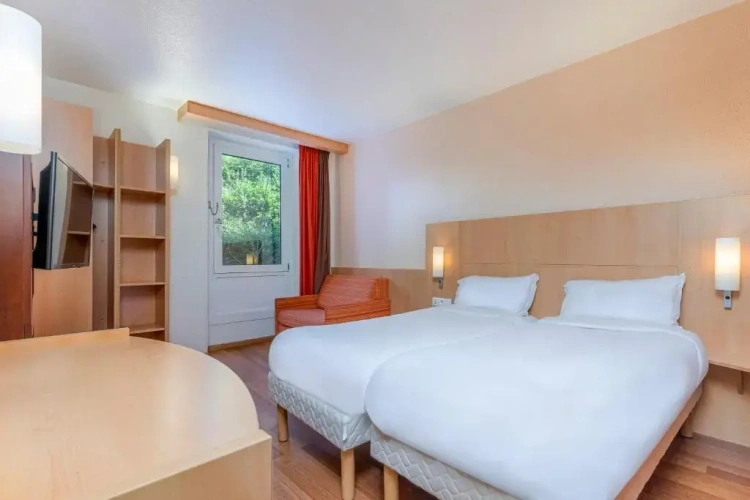 Twin room