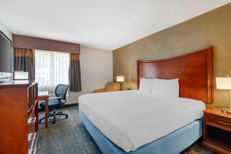 Best Western Plus North Haven Hotel photo 7
