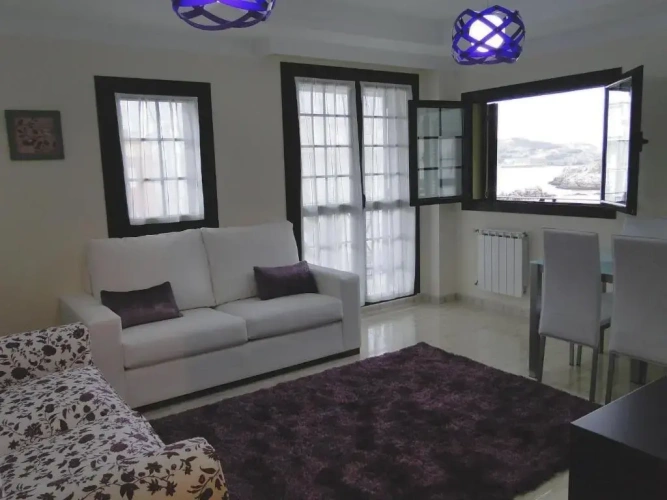 3 Bedrooms Apartment with sea view