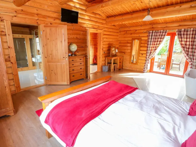 Ash Lodge