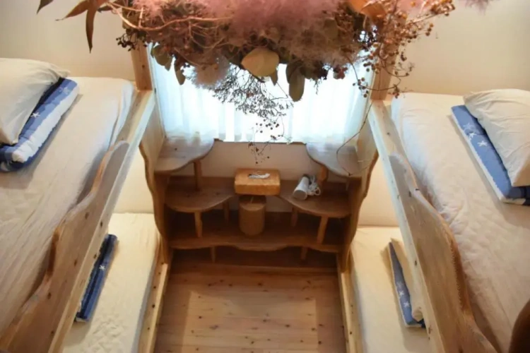 Economy Quadruple room
