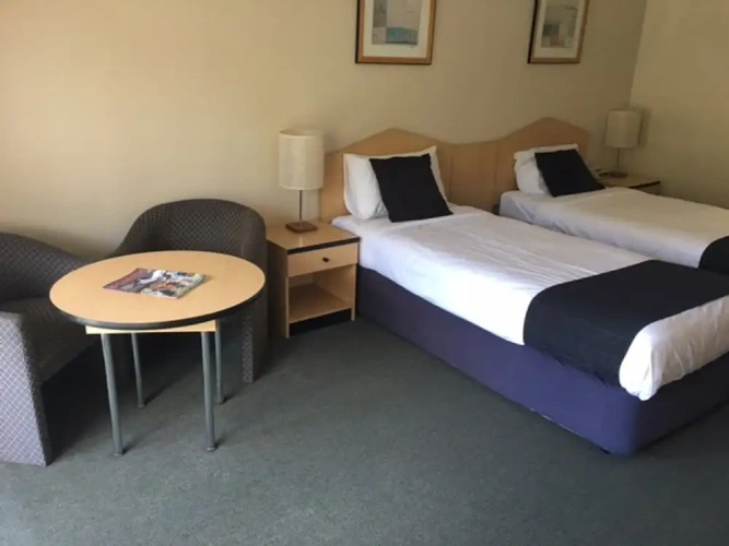 Standard Twin room with balcony