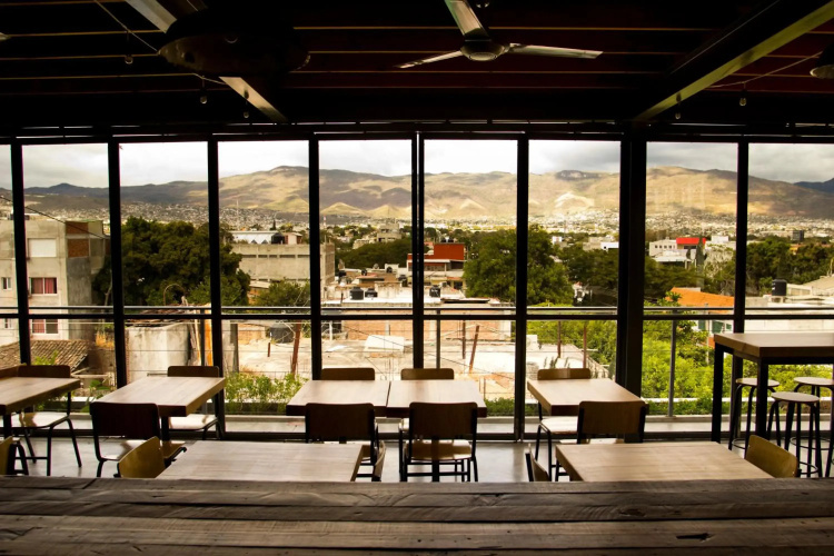 Hostal Tres Central