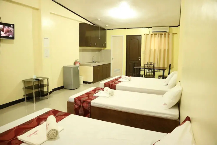 Anniesville Condotel