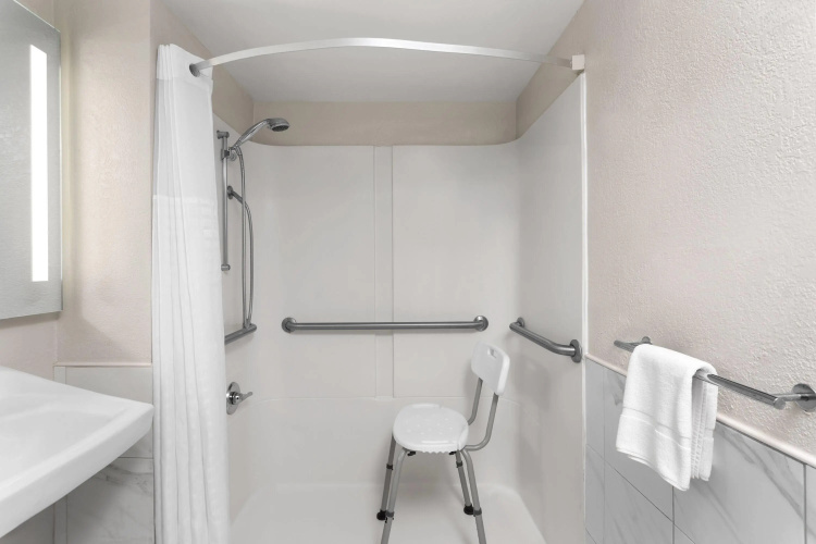 Days Inn by Wyndham Orlando Conv Center/International Drive photo 10