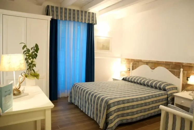Standard Double Basement room