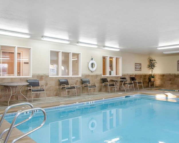 Quality Inn & Suites photo 17