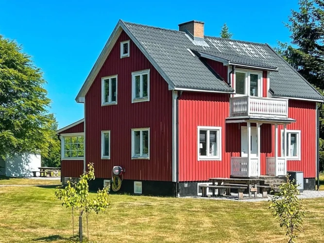 Cottage with balcony