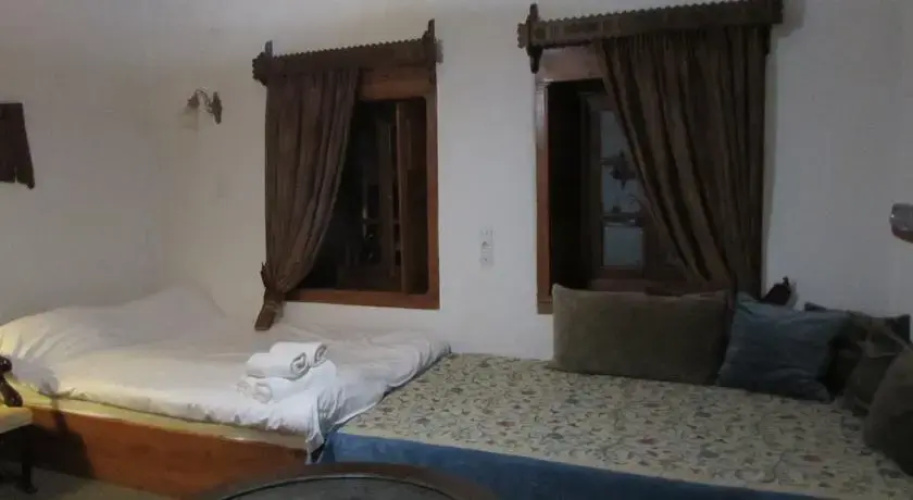 Traditional Rooms Ioannidis