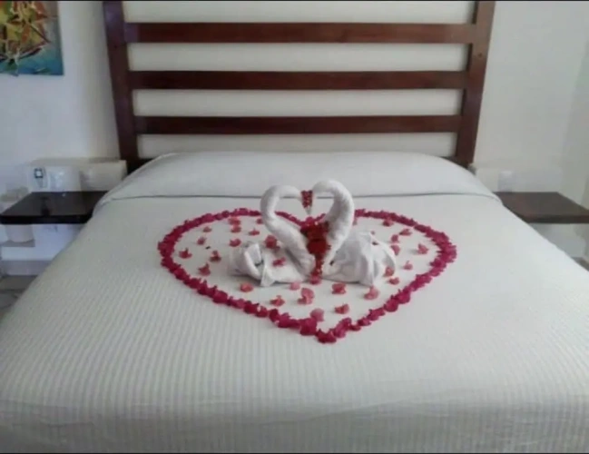 2 Bedrooms Family Suite with balcony and with bay view