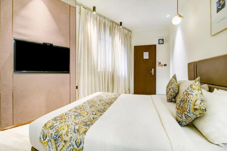 Fabhotel Prime Oasis Blue