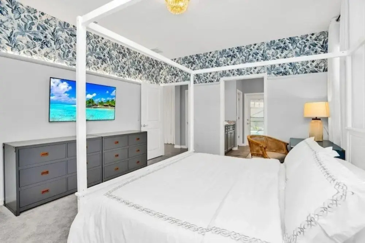 3516laven 8 Bedroom Villa