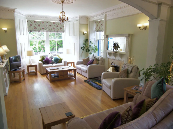 Rosemount Hotel