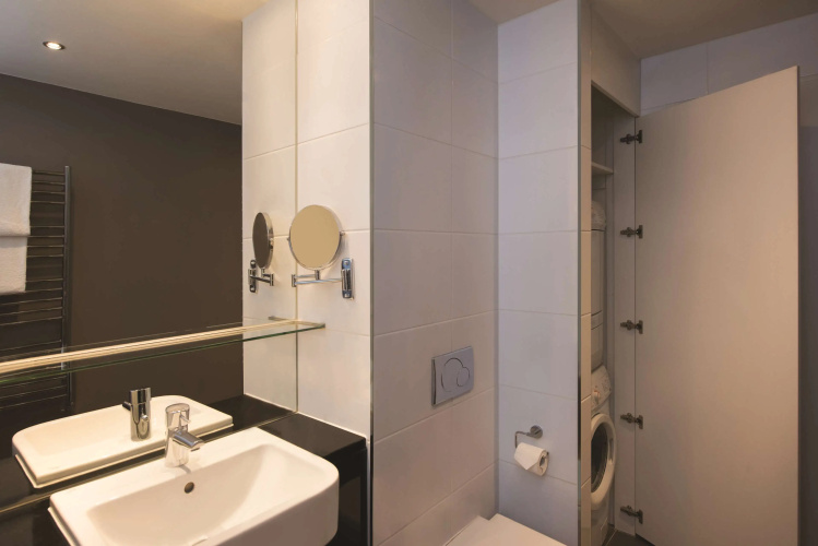 Adina Apartment Hotel Berlin Checkpoint Charlie photo 10