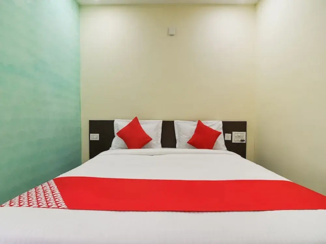 Sai Priya Residency by OYO Rooms