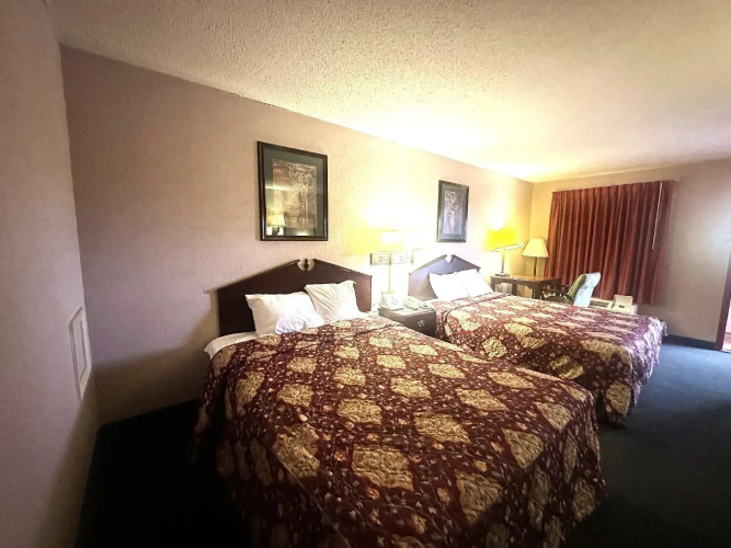 Macon Days Inn