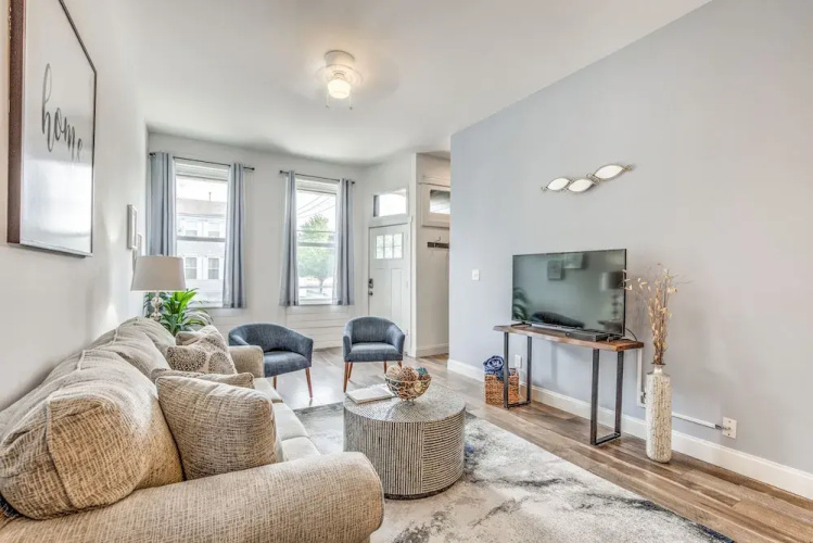 Delightfully Redesigned Home - JZ Vacation Rentals