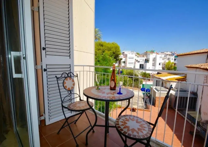 3 Bedrooms Apartment
