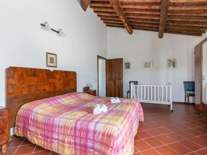 Apartment in Tuscany With Pool & BBQ