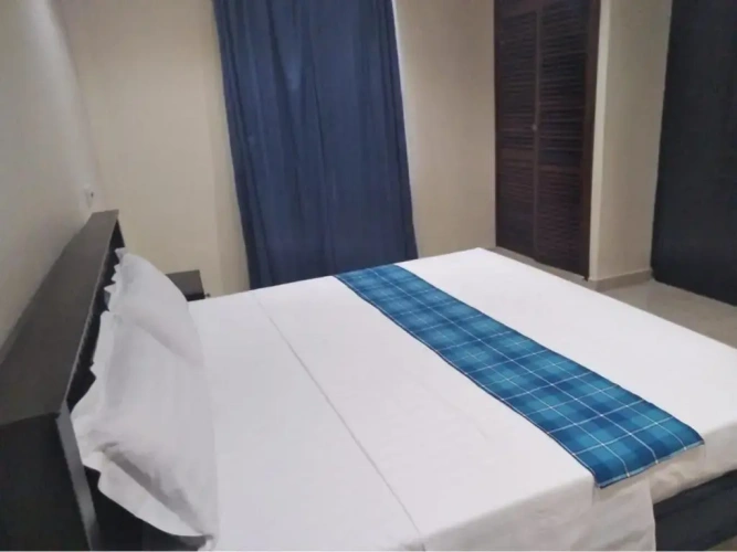 3 Bedrooms Apartment