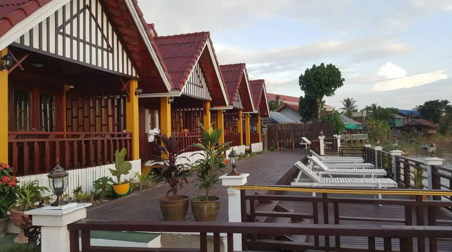 Double Bungalow