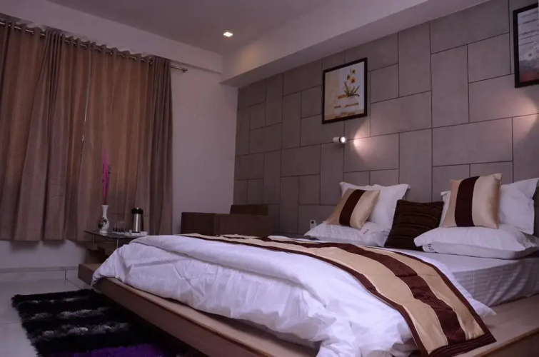 Hotel City Pride