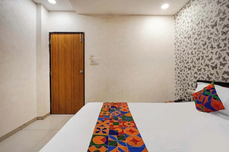 Fabhotel Krishna Inn