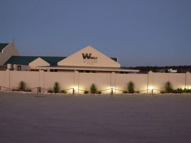 The Wacky Bush Lodge
