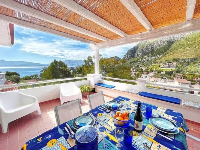 2 Bedrooms Standard room with sea view
