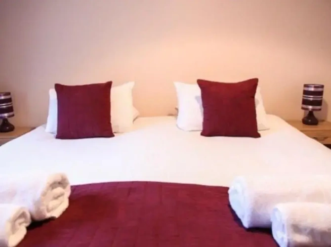 2 Bedrooms Twin Apartment