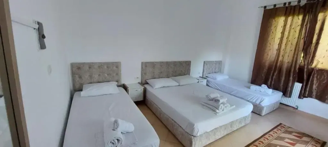 Classic Quadruple room
