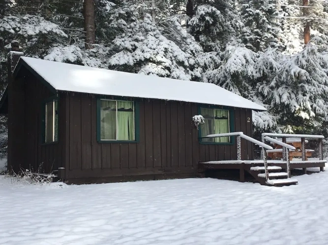 1 Bedroom Standard room with lake view