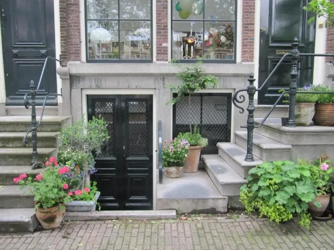 Double Studio