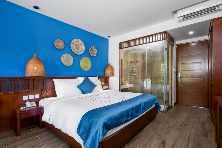 Five Rose Villas