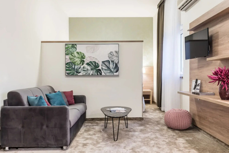 Hotel MondoOver view