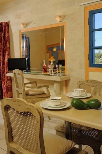 1 Bedroom Apartment with balcony