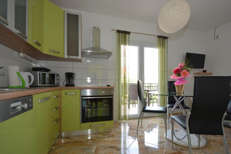 Apartment with balcony