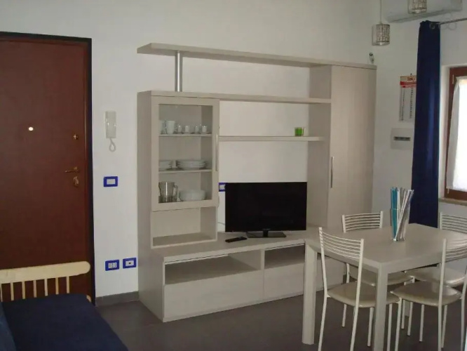 Flat House