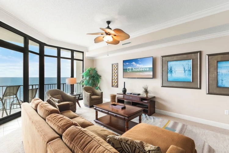 3 Bedrooms Standard room with balcony