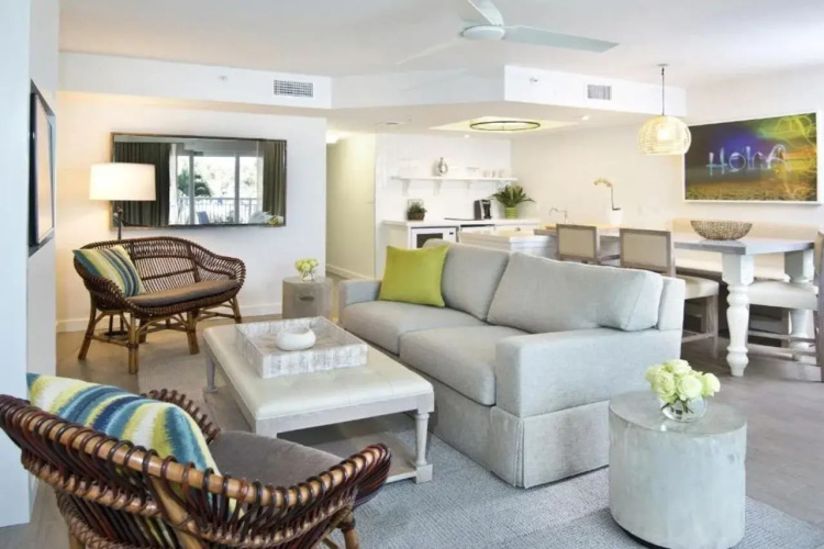 Beach House Suites by the Don CeSar