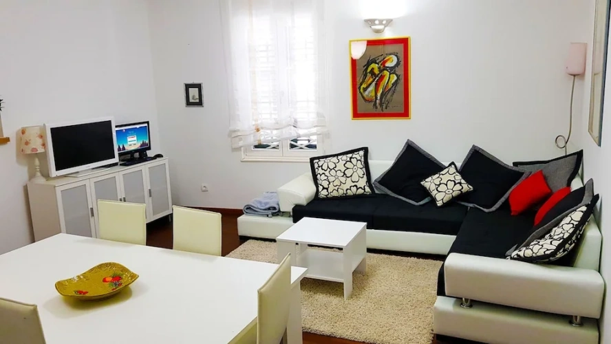 Grand Apartment