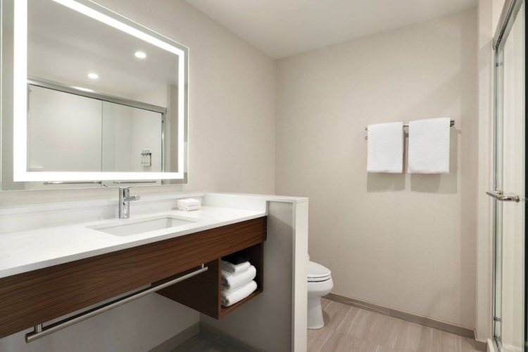 Holiday Inn Express Cape Canaveral, an IHG Hotel photo 8