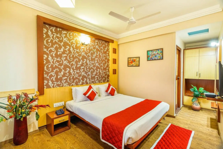 Treebo Trend Hotel Kanthi Comforts