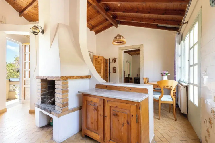 Katerina House,Ipsos