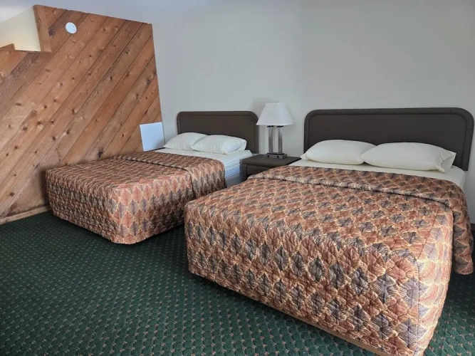 Standard Quadruple room with balcony and with lake view